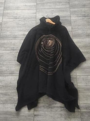 sorc m: Crni pončo sa kapuljačom i umetničkim vezom Velicina XL-XXXXL - — 2