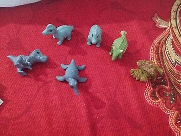 hummel patike za rukomet: Set figurica dinosaurusa – mini kolekcija komad 150 dinara - Komplet — 1