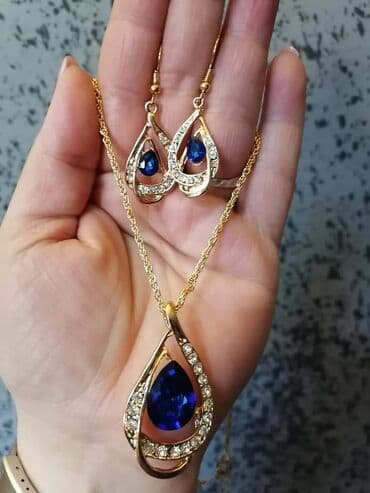 rajf za devojacko vece: Set: Crown, Earrings, Bracelet, Material: Pearl, Cubic zirconia, Stainless steel — 21