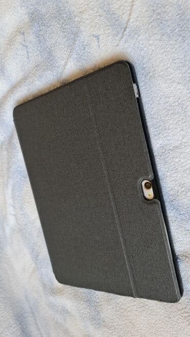 guess torba za laptop: Tablet kao nov sve radi,veliku 10 inca,jak I kvalitetna masina, sa — 7