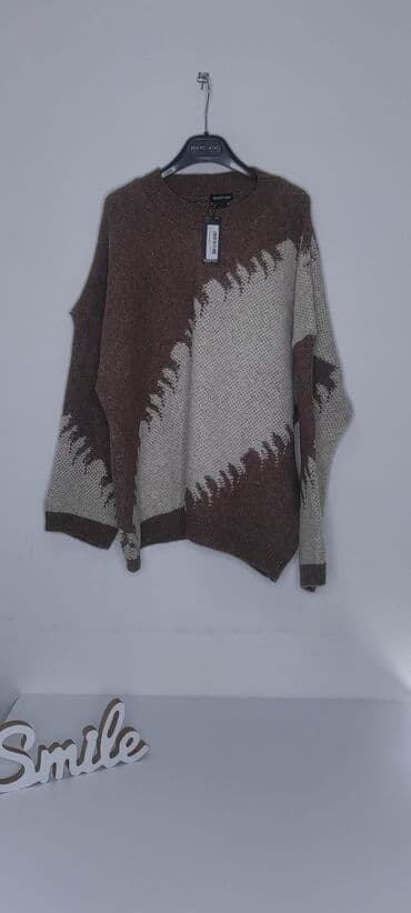 Paket modernih komada odeće – pletena udobnost i upečatljivi print. - — 8