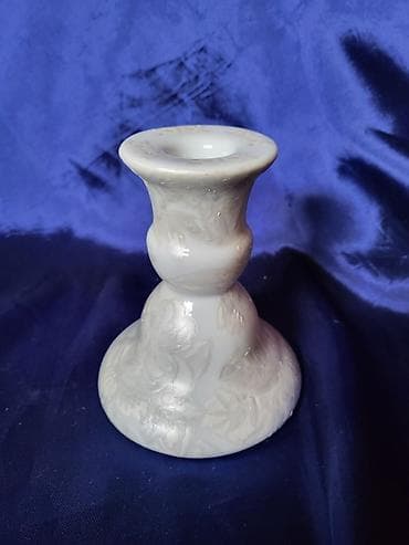 stari dukati: Svecnjak nov,rucni rad 80te. Svecnjak,blagi reljefni rad — 1