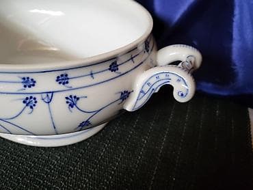 Muzički instrumenti: Cotbaluk,cinija 1920 do 1940 god.,oslikana kobaltom. Corbaluk,cinija — 9