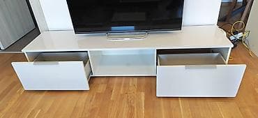 Na prodaju TV komoda sa dve fioke i prostorom u sredini sa policom u — 6