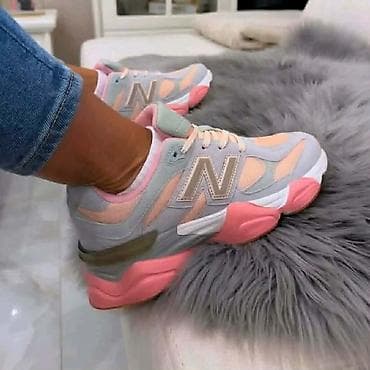 nike tn 4: NB 9060
36 do 41 za samo 4400 din
PK🌛 — 2