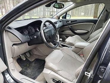 polovni krovni koferi: Citroën C5 Tourer (karavan) – dizel - Motor: 2.0 HDi dizel - Menjač — 10