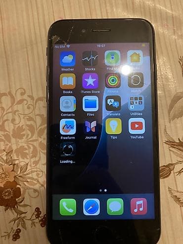 Apple iPhone 2020 Malo je slomjen ko sto se vidi na slikama 128 gb — 2