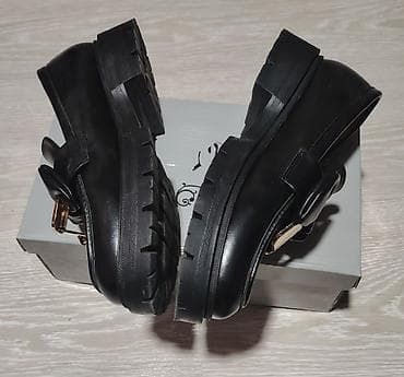 mrezaste cipele: Ženske loafer cipele – crne - Materijal: glatka eko koža spolja; — 2