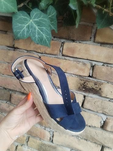 aldo ravne sandale: Sandale br. 38, super očuvane. - Model: platform sandale/espadrile - — 6