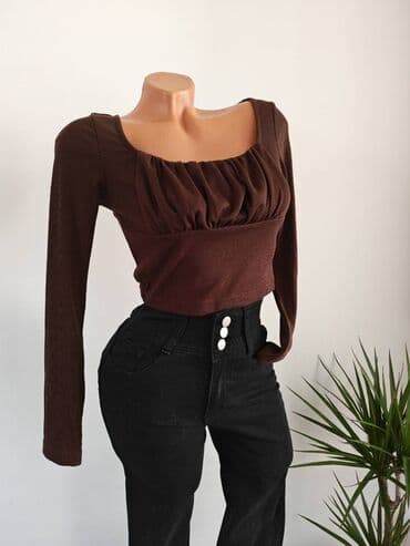 kratke haljine za 18. rodjendan: Shein crop Veličina XS-S Za sve informacije i porudžbine DM 🛍 Slanje — 3