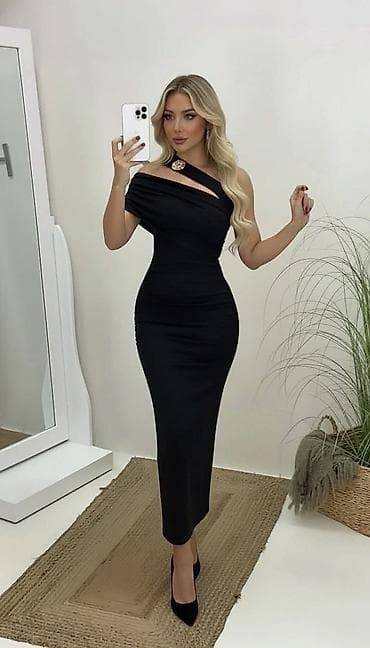 2000 dinara: 04. 🎗️Haljina 3.300 dinara🎗️ A — 3