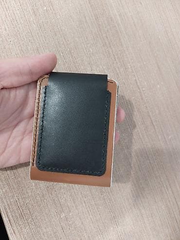 bani u dinare: Minimalistički manji muški novčanik - Ručno šiven, kombinacija — 2
