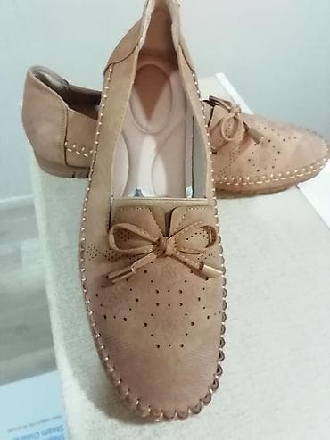 guess mokasine zenske: Nove preudobne krem mokasine 39 broj. Unutrašnje gazište 25 cm — 2