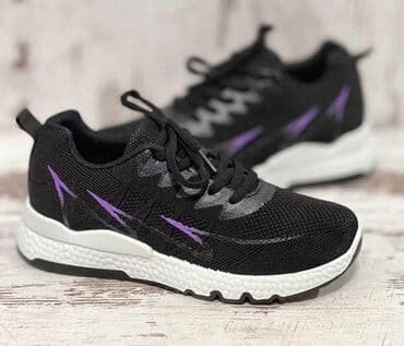 new yorker нови пазар: 2700 din
36-41 — 2