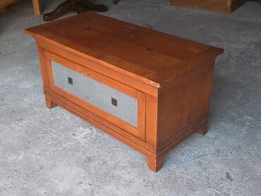 Kitchenware: Chest, Wood, color - Brown, Used — 10