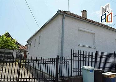 zlatibor kuca prodaja: Na prodaju useljive 2 kuće u mirnom delu Uba! Ukupna površina 180m2 — 4