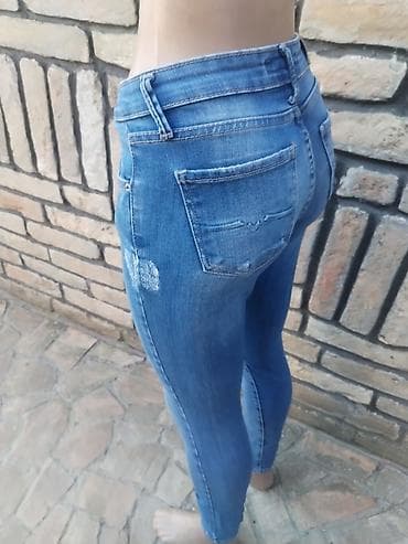 ugg cizmi: Fioretto farmerke – veličina S - Model: skinny/uz telo, srednji struk — 2