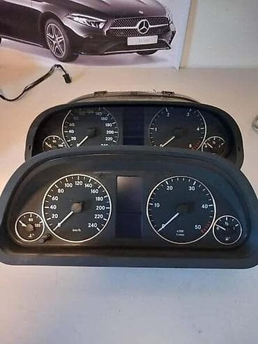 sa staklom: KM SAT W169 ZA MERCEDES BENZ A KLASA OD 2004. DO 2012. GOD. | Km sat — 2