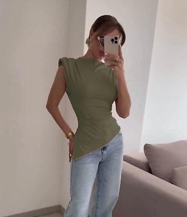 dve torbe za ars e: 07. Akcija!!!
DVE MAJICE 2.200 dinara H — 3