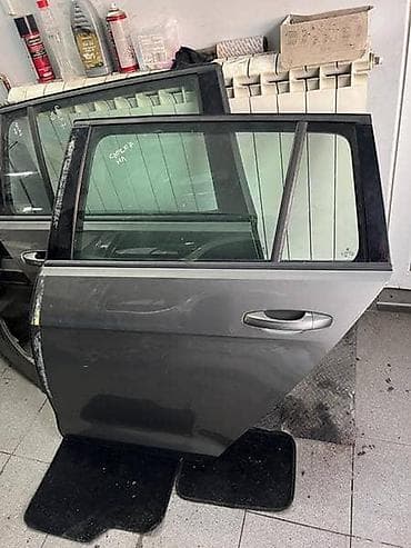 grtalice za sneg: VRATA ZA VOLKSWAGEN GOLF 7 | Vrata za Golf 7 karavan — 1