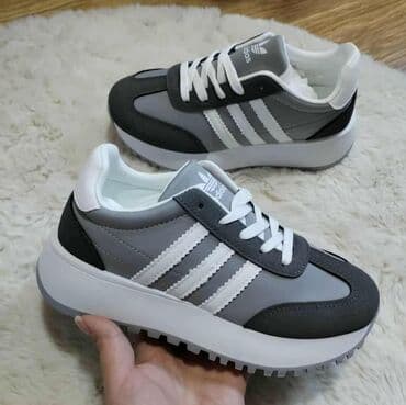 zara kaput sa krznom: Adidas, color - Grey — 1