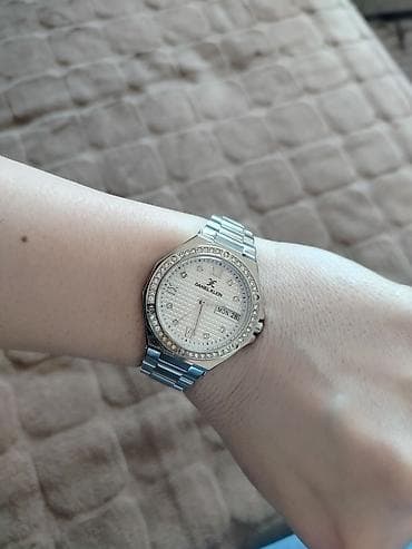 Neseseri: Daniel Klein ženski ručni sat, elegantan hrom/srebrni ton. - Kućište — 3