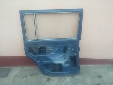 presvlake za prednja sedista: Vrata zadnja leva Lada 2131 Niva. Polovno, ocuano. Skinuto sa — 6