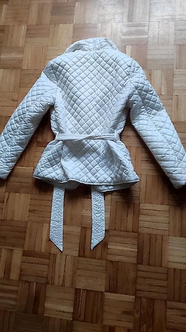 Ženska odeća: Forever 21 ženska prošivena jakna – bela - Veličina: M — 4