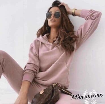 Women's Clothing: 2700 — 1