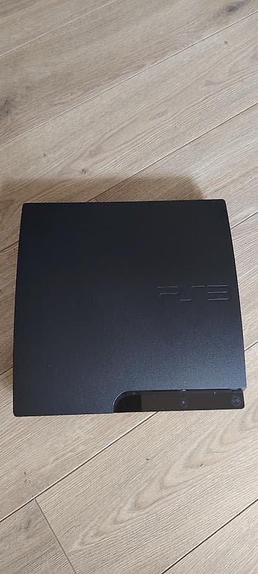 Na prodaju kompletno opremljen i potpuno ispravan Sony PlayStation 3
