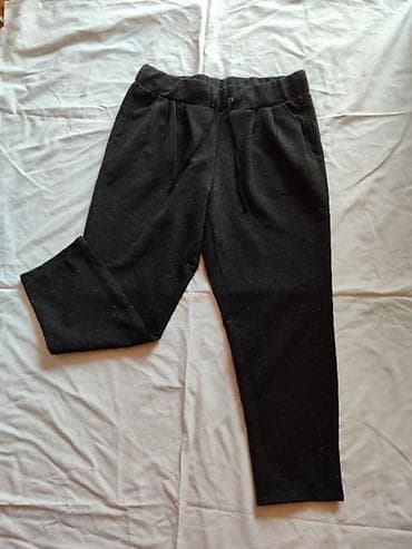 tech fleece sivi donji deo: Pantalone visok struk,ravne nogavice sa jedva primetnim tačkastim — 1