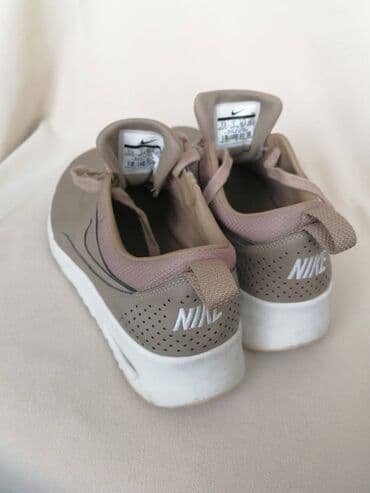 moderne cizme za zimu 2022: Nike, 38.5, color - Beige — 13