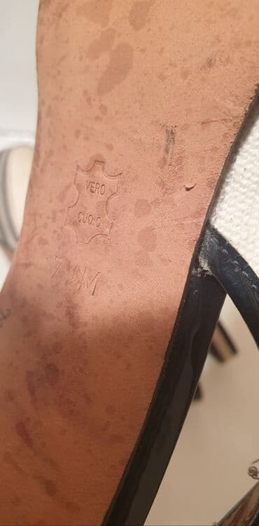 rajf za devojacko vece: Sandals, Michael Kors, 37.5 — 4