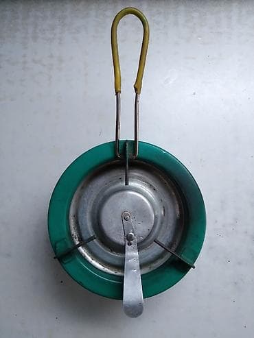 kamperski nozevi: Turistički primus precnik 14 cm.otvor 3,5 cm.Primus prodajem onakav — 1