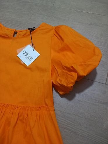 bunda s: Nova italijanska haljina sa puf rukavima,prelep model univerzalna — 2