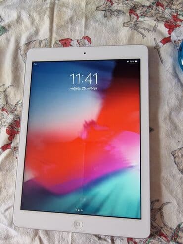 mini klima top shop: IPad Air sa 16GB memorije. Tablet je bele boje i pogodan je za — 1