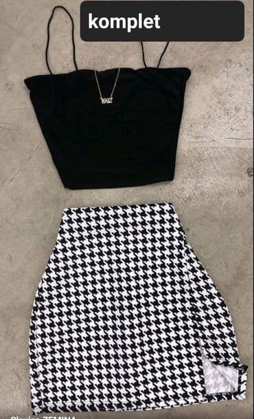 Komplet
Cena 1499 din