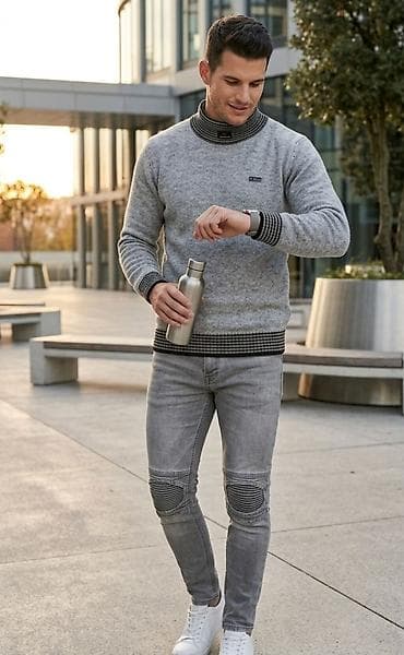 Suits: Komplet: Pantalone i dzemper .Muški sivi džemper sa rol-kragnom - — 1