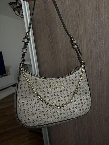 zlatne torbe: Juicy Couture torbe – i Guess 1) Bež baguette torbica - Materijal — 7