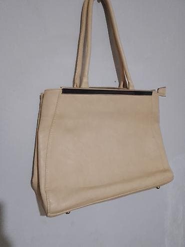 nike air d: Ženska torba – bež, elegantna shopper/ tote forma - Materijal — 1