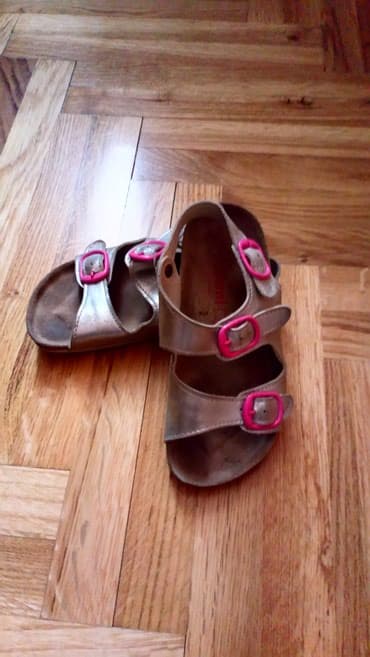 pantalone od vestacke koze: Sandals, Milami, Size - 31 — 2