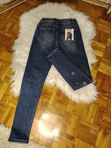 torbe cacak: Ženske skinny farmerke sa elastinom, veličina S. Nove - Tamniji jeans — 2
