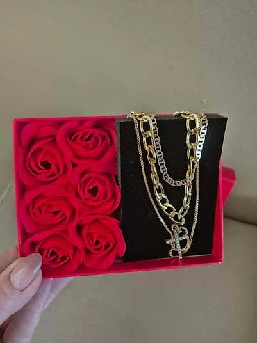 Lične stvari: Poklon set “Love Forever” – ženski nakit i dekorativne ruže - Sadržaj — 2