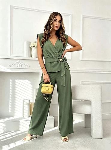 Kompleti: Elegantnan komplet – bluza na preklop i široke pantalone 3000 din S M — 3