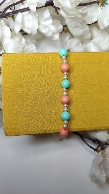 dodaci za naocare: Narukvica od perlica u pastelnim tonovima - Dizajn: niz okruglih — 4