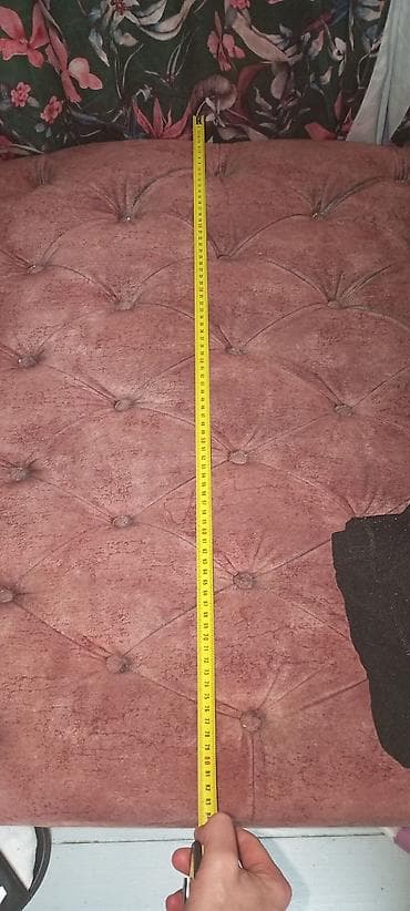 Beds: Baršunasta chaise longue – elegantna ležaljka sa dugmadima — 6