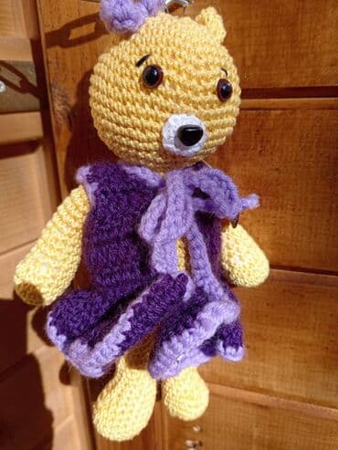 Igračke: Heklana igračka Meda 🌈 U svet mašte vodi te končić po končić… 🧶💫