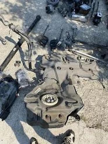 prekidac za sekvent plin: REZERVOAR A4 B8 2.0 3.0 TFSI QUATRRO | Audi vw delovi 06******** — 1