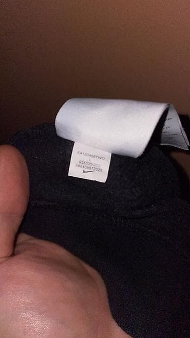 svecane pantalone i kosulje muske: Versace muški dukser (sweatshirt) – crni, Made in Italy - Model — 5