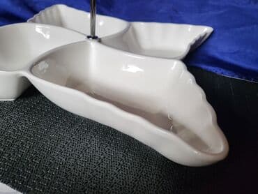 metalac staklene posude: Porcelanski nov etazer. Etazer za na sto. Visina sa — 2